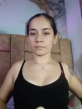 Show modela loving_couple__ na web-kameri