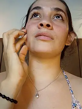 Pokazy przed kamerką – loving_couple__