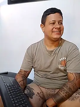 loving_couple__'s Webcam Show