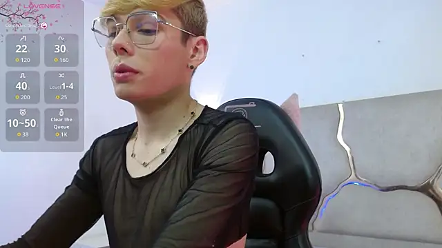Show modela Ian_tay1 na web-kameri