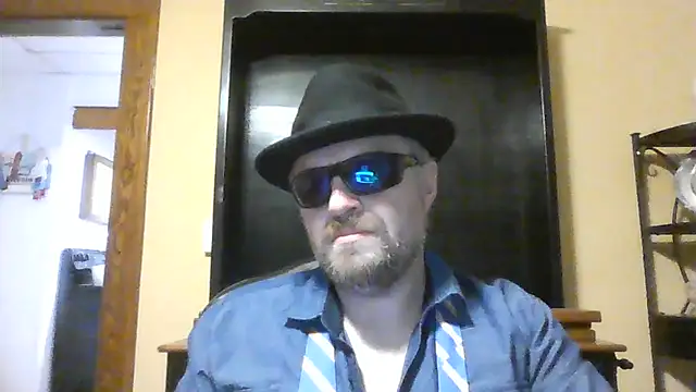 HawtOnes Show in webcam