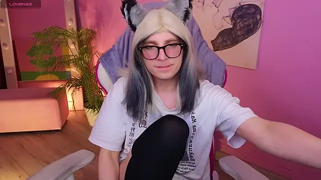 FoxyPuff Show in webcam