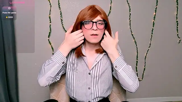 FoxyPuff's Webcam Show