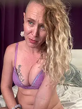SweetandNastySummer's Webcam Show