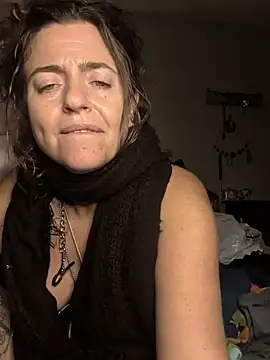 1rubylouxe Show in webcam