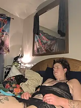 1rubylouxe Show in webcam
