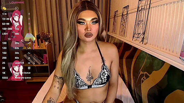 Reika_Wakumi Pertunjukan Webcam