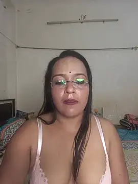 naughtymia06's Webcam Show