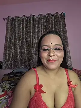 naughtymia06 Webcam-Show