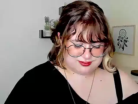 OpheliaLush live XXX chat