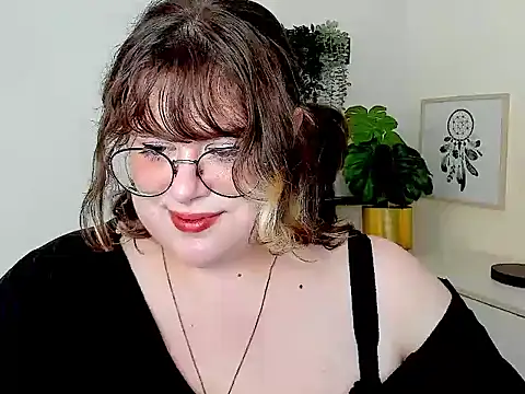 Chat +18 de OpheliaLush ao vivo