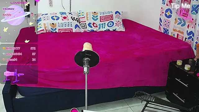 غرفة دردشة Danideluxe المباشرة