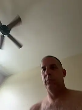ProperAtmosphere93 Show in webcam