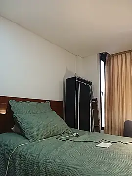 MiaIsabela_'s Webcam Show