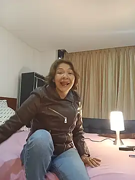 MiaIsabela_'s Live XXX Chat
