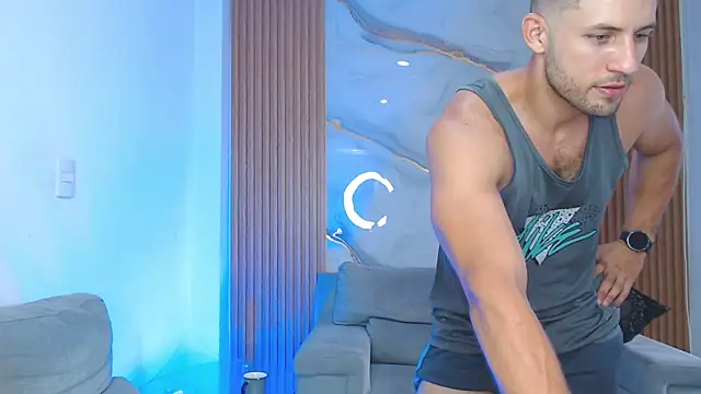 הופעת וובקאם של DUKE_SMITH