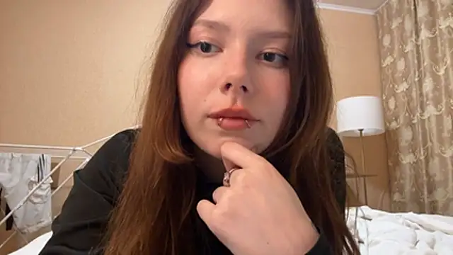 AliceLoveq Webcam show