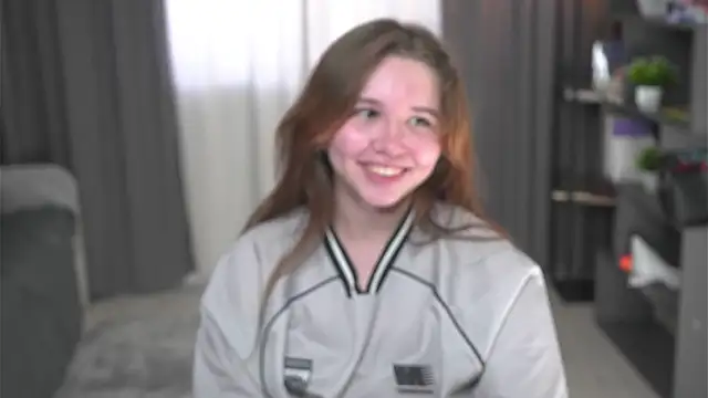 YvoneKnupke – webcam-show