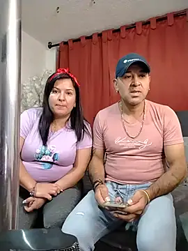 Show modela Miia_liam_ na web-kameri