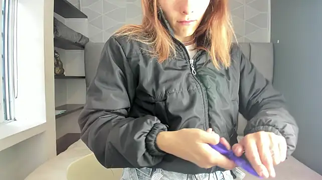 LIA__MILLER_'s Live XXX Chat