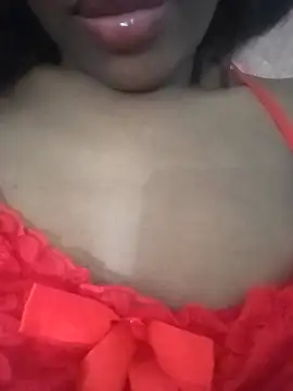 Nouti96 Adlı Modelin Web Kamerası Şovu