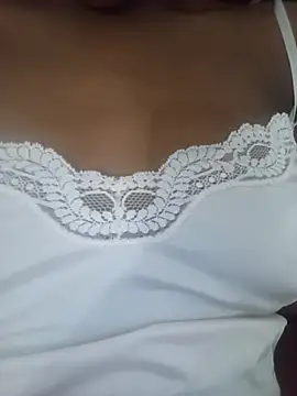 Nouti96 Adlı Modelin Web Kamerası Şovu