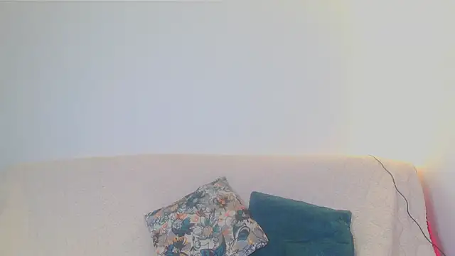 VelouraLuxe's Live Chat Room