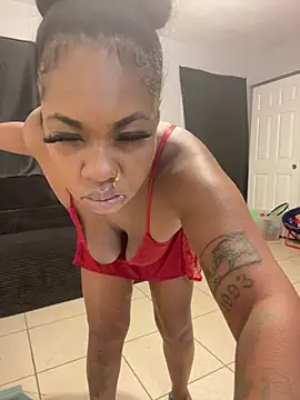 Queen_Rubyy_ – webcam-show