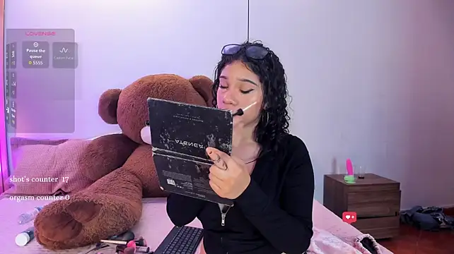 AriDreamOn's Live XXX Chat