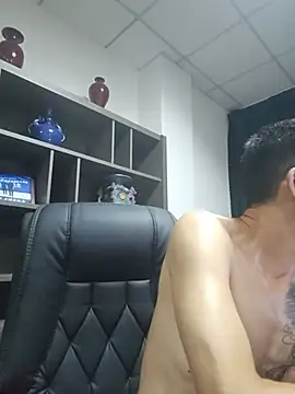 wangxin369369 Show Webcam