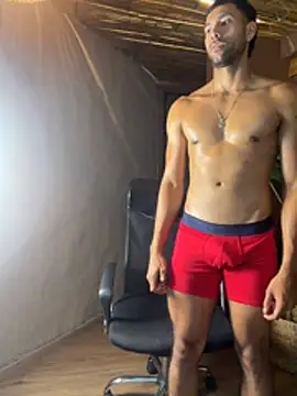 AronnCruzn Webbikameraesitys