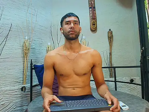 AronnCruz Webcam Show