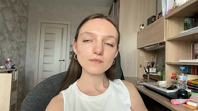 LeaScolieri's Webcam Show