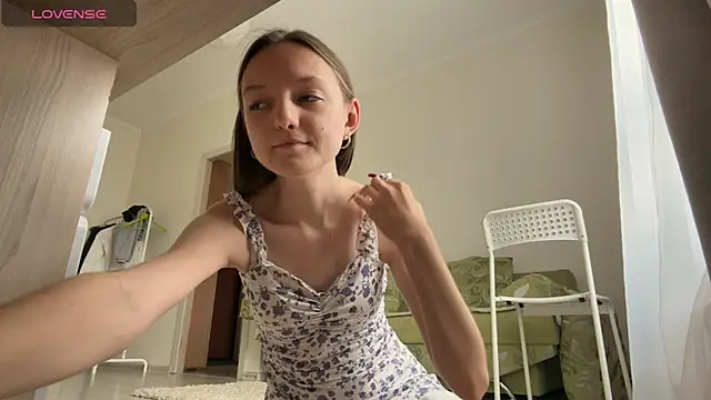 LeaScolieri Adlı Modelin Canlı XXX Sohbeti