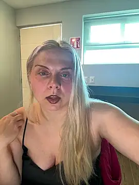 Chatroom XXX en direct de I_LOVE_YOUUU