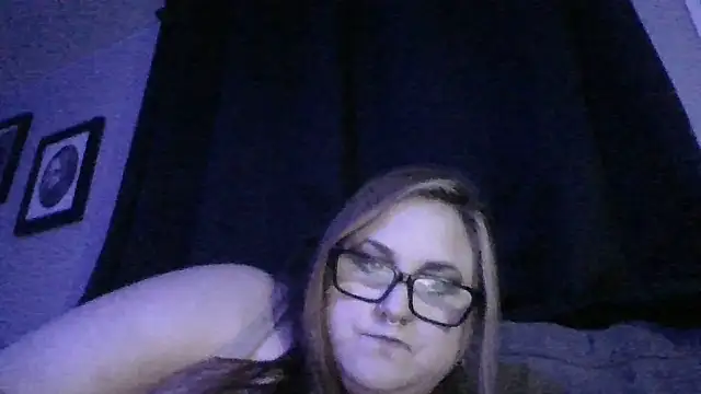 chloeluxe69's Live XXX Chat