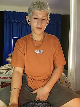 bittersuite_hot's Webcam Show
