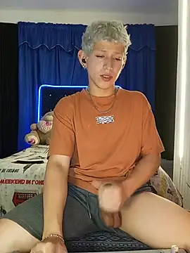 Show modela bittersuite_hot na web-kameri