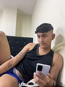 Esteban_Narvaez Webcam Show