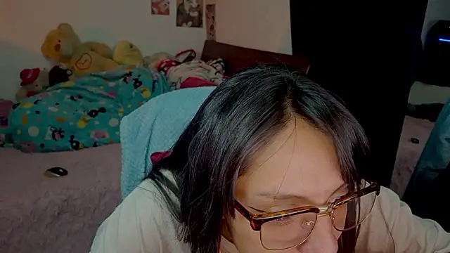 Caliopee_ Chat XXX in diretta
