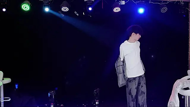 عرض كام EXO-SHUI