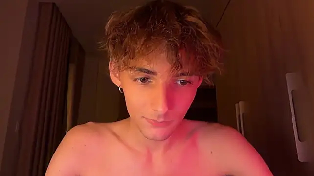 YourLucius – webcam-show