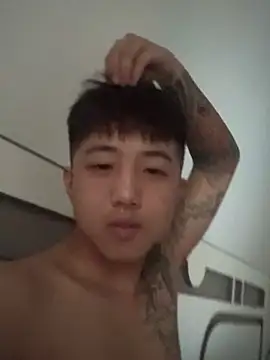Show modela 8k6660 na web-kameri