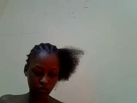 ebony_petite9 在線直播表演