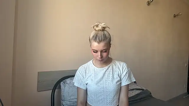 LaniDabato webcam show