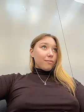 -NaughtyAngel-'s Webcam Show