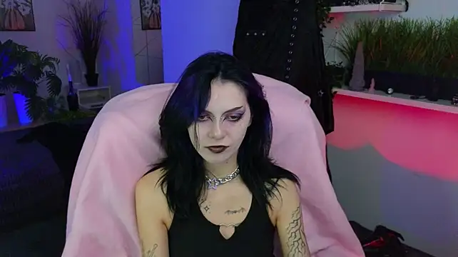 LorenLoiss élő XXX-chatje