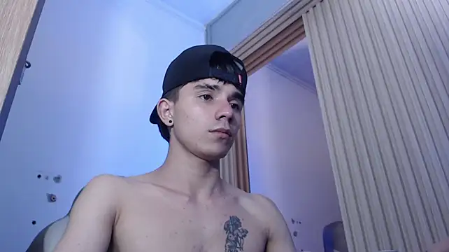Czat XXX na żywo – MaximumSteel_