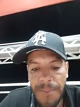 Show modela tony_mota na web-kameri