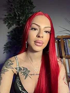 DollyRuby Adlı Modelin Canlı XXX Sohbeti